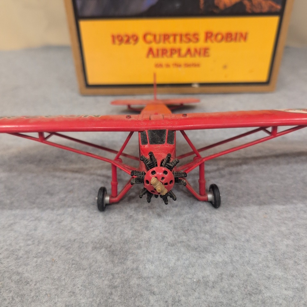 Wings of Texaco 1929 Curtiss Robin Airplane Diecast Bank Ertl H122 Red 6th Serie - Picture 4 of 7